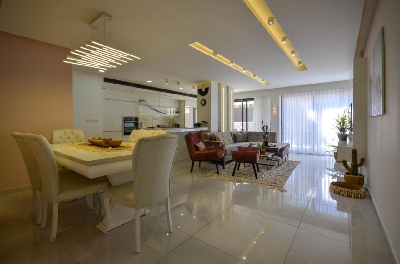 Sweet Home Shahamon Eilat Exteriör bild